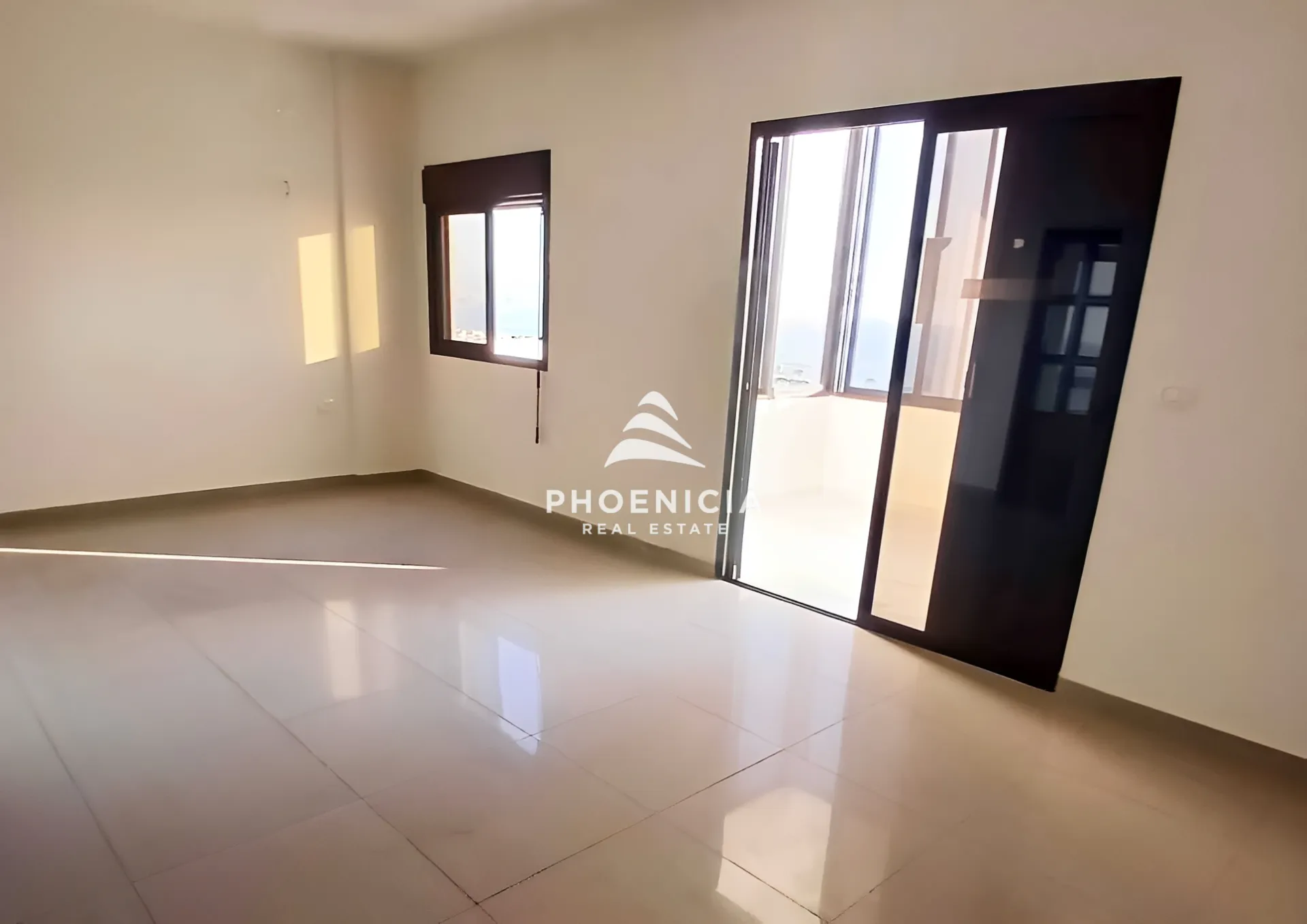 Apartment for sale in Amchit, Lebanon — الصورة 4