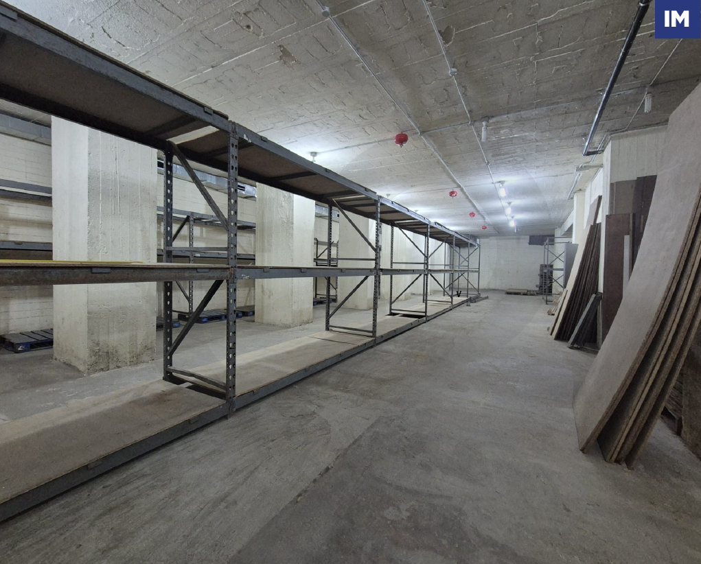 HOT RENTAL DEAL | 1,800sqm Warehouse in Jnah-BEIRUT | Prime Commercial Location