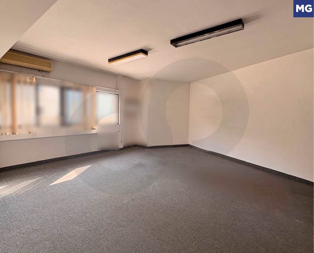 SPACIOUS SHOP IN A PRIME LOCATION FOR RENT / JBEIL — الصورة 1