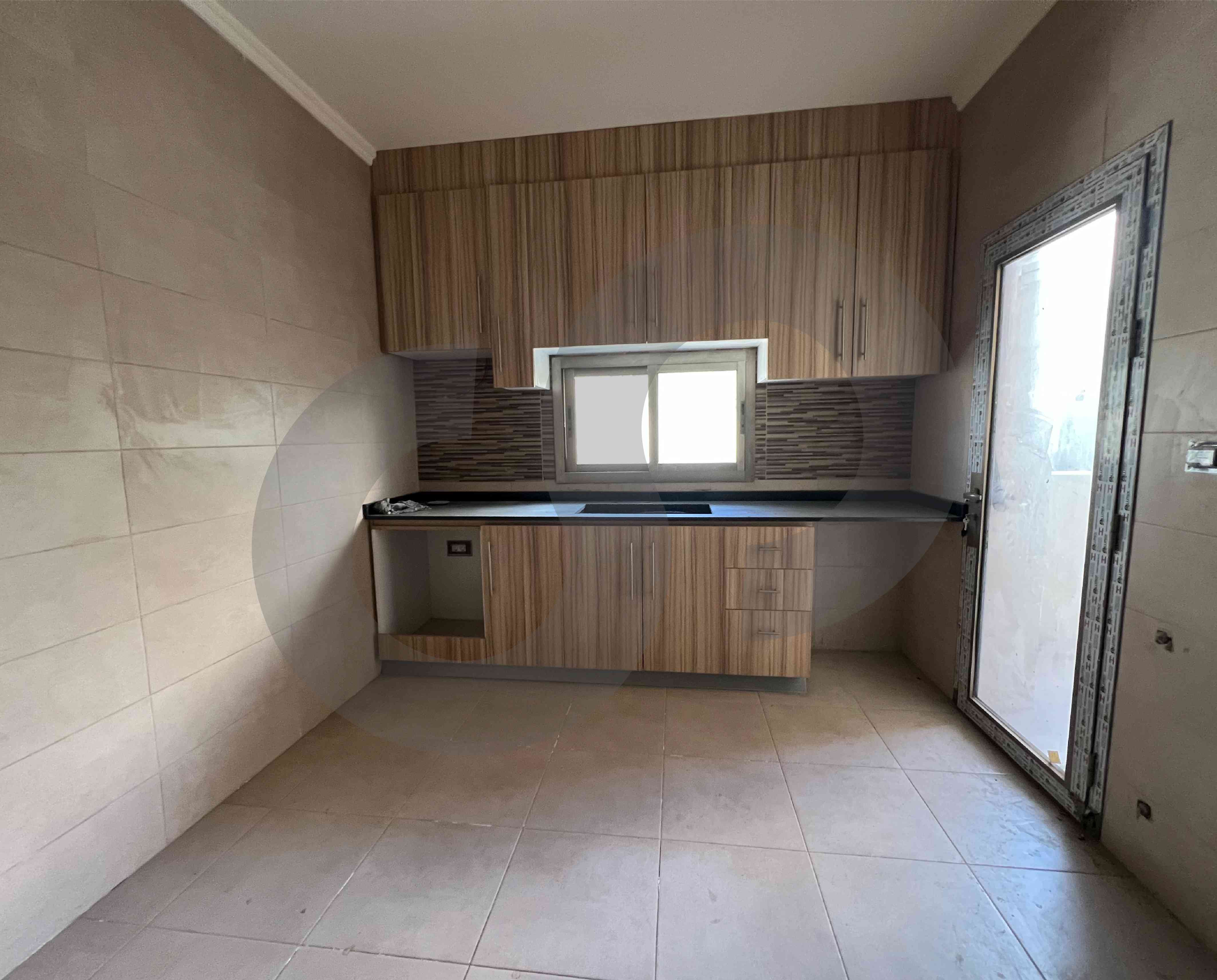 Brand new / calm and prestigious area IN BALLOUNEH ! — الصورة 2