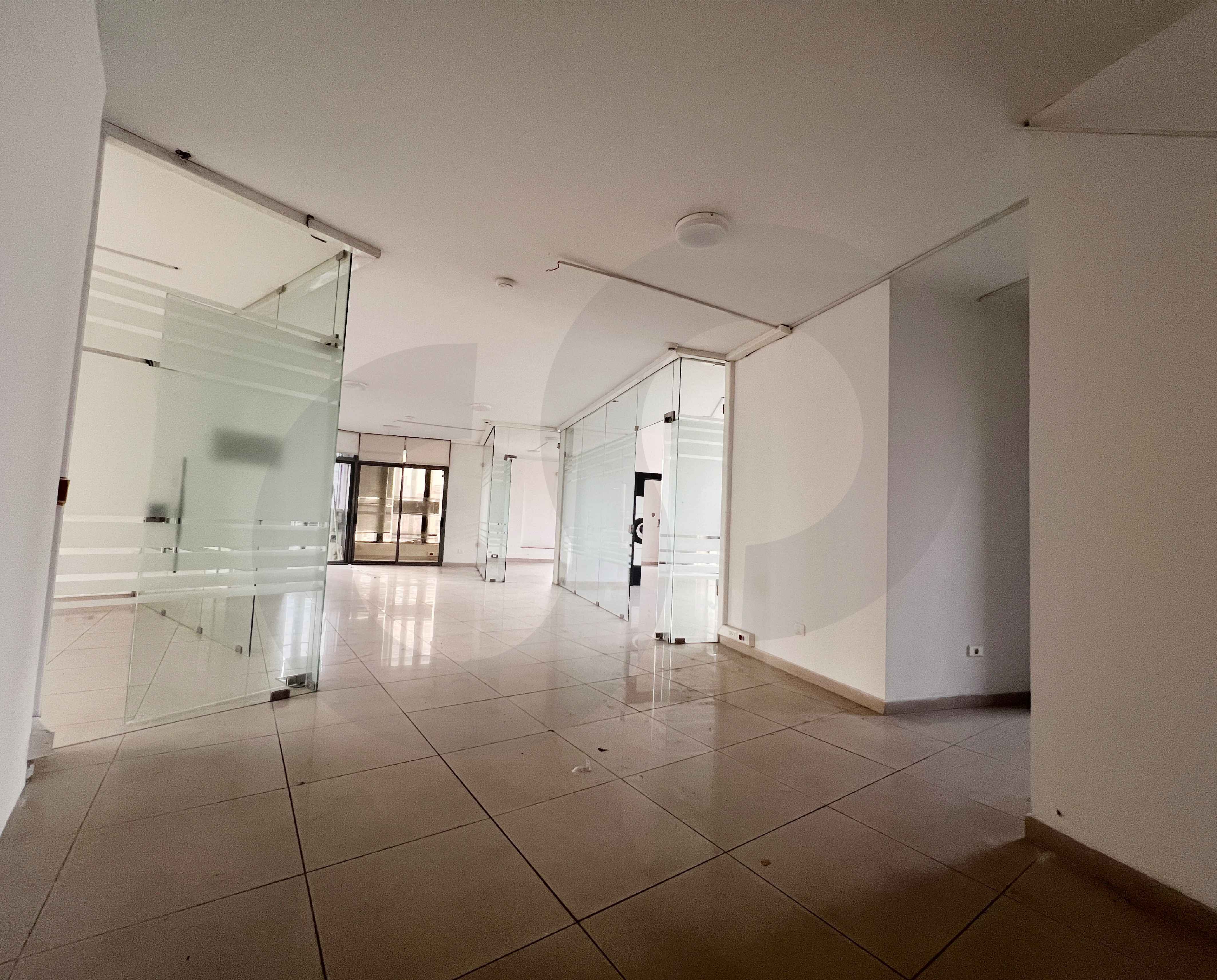 OFFICE/Sin El Fil/Metn /High-end/Easy access — الصورة 2