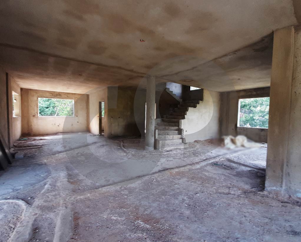 3 story villa in hsoun jbeil , on 1000 sqm land , needs finishing — الصورة 2