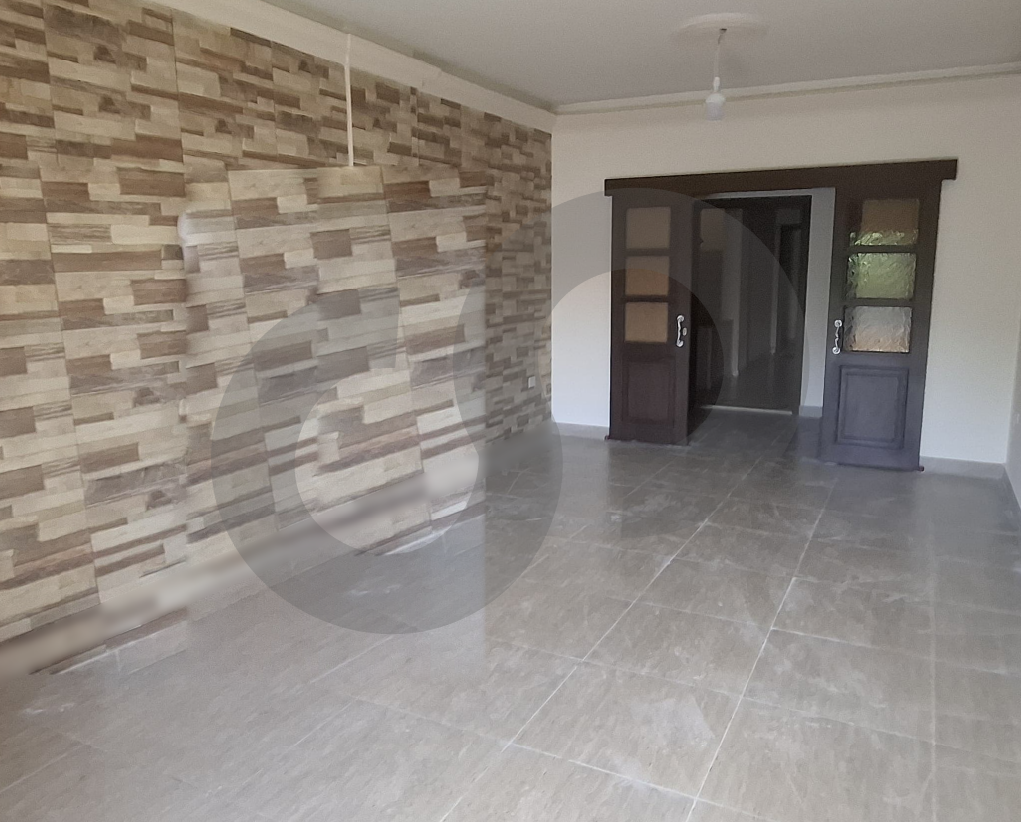 spacious apartment located in the heart of Dibbiyeh — الصورة 3