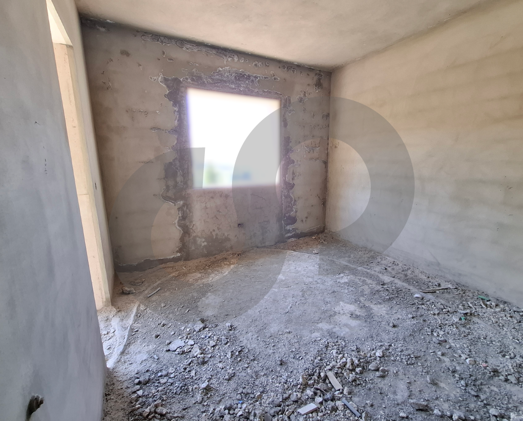 On a 650 sqm plot, this 4-story building in Fidar-Jbeil — الصورة 3