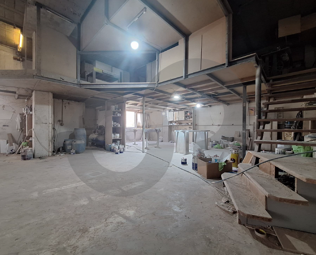 Prime commercial warehouse for sale — photo 3