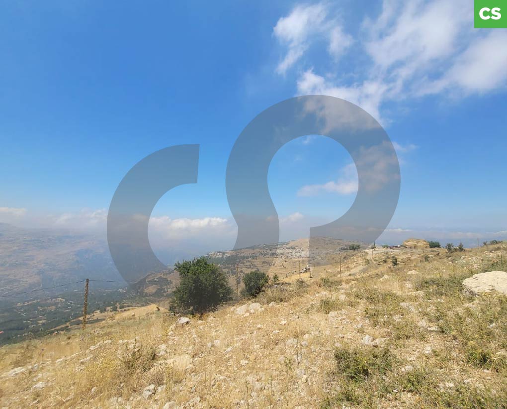 land with breathtaking panoramic view