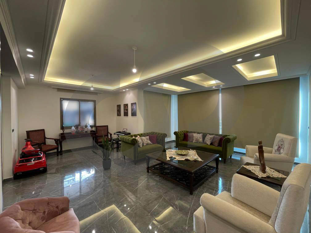 fully decorated -Sea view -Prime location - khaldeh — الصورة 2