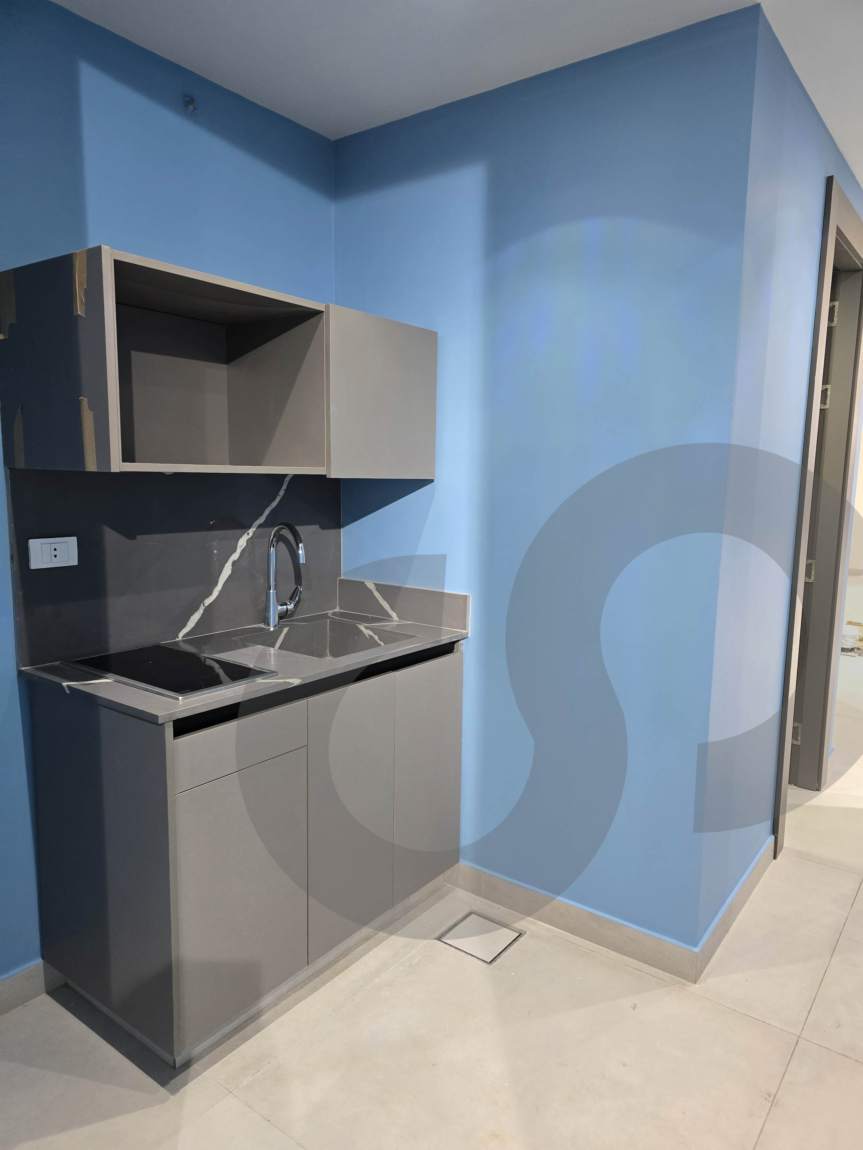 Office for rent- High-End Commercial Building –Hazmieh — الصورة 3