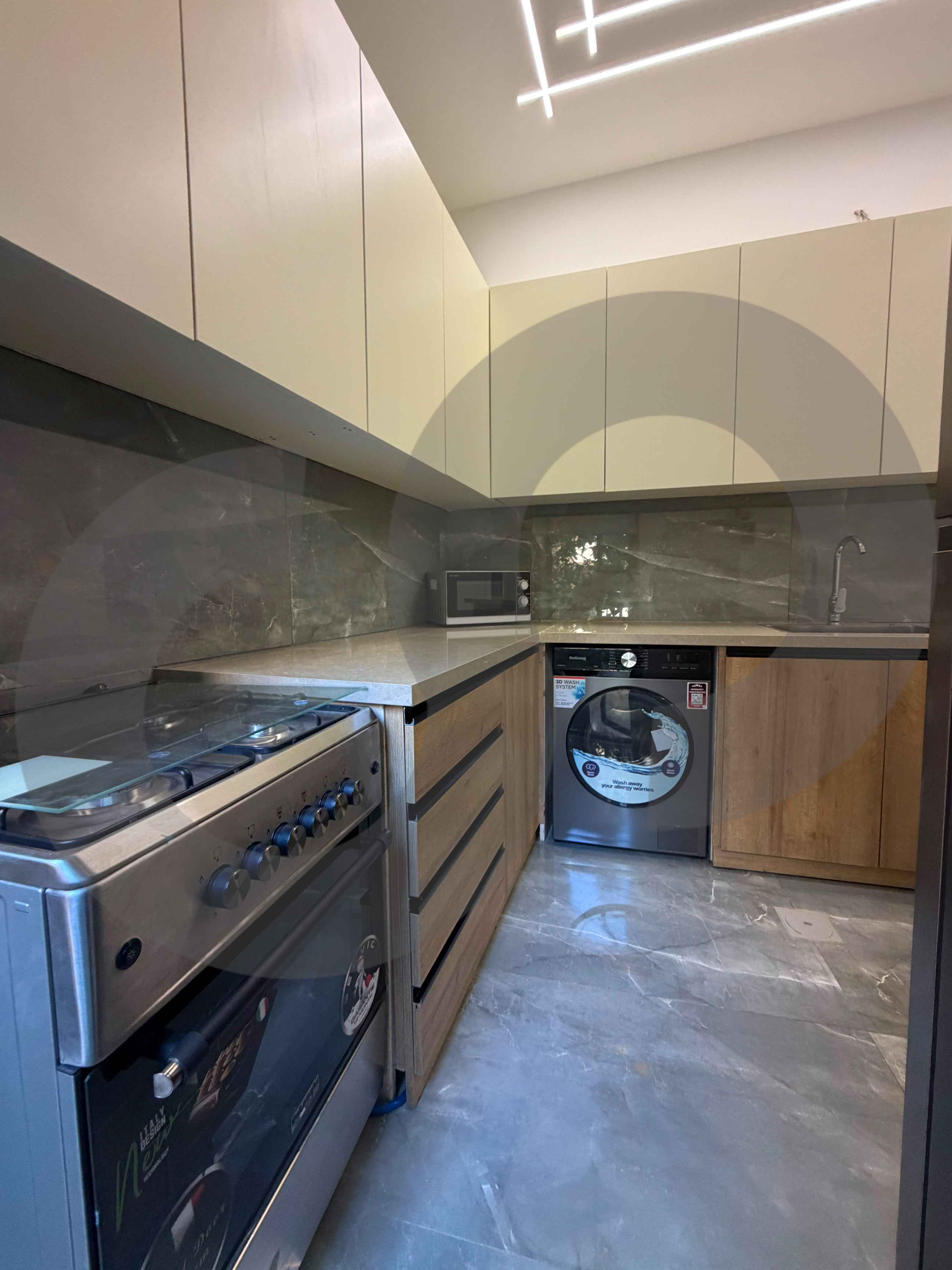 RENTAL DEAL/fully renovated and furnished/Achrafieh,SASSINE /BEIRUT — photo 3
