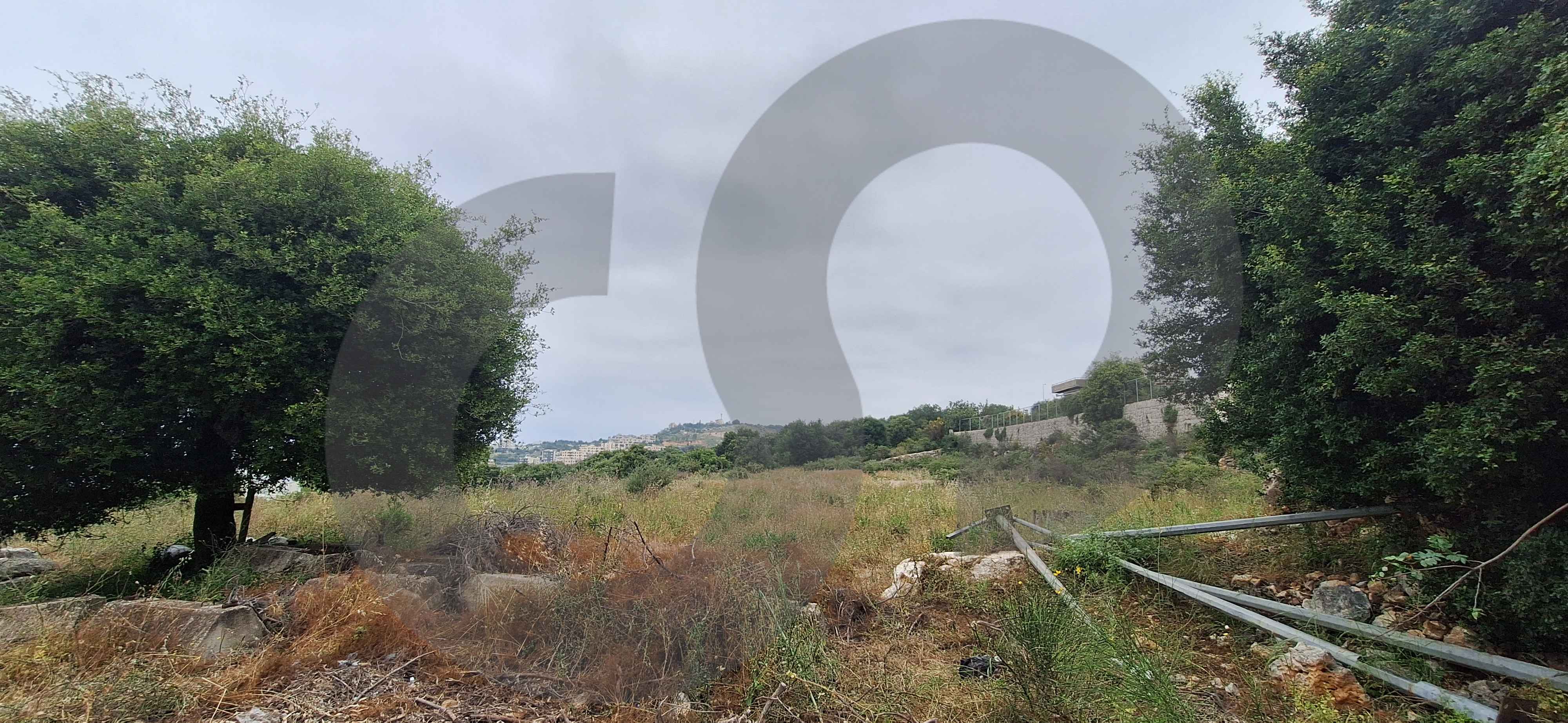 LAND/Gherfine, Jbeil/ 10 minutes from the highway — الصورة 2