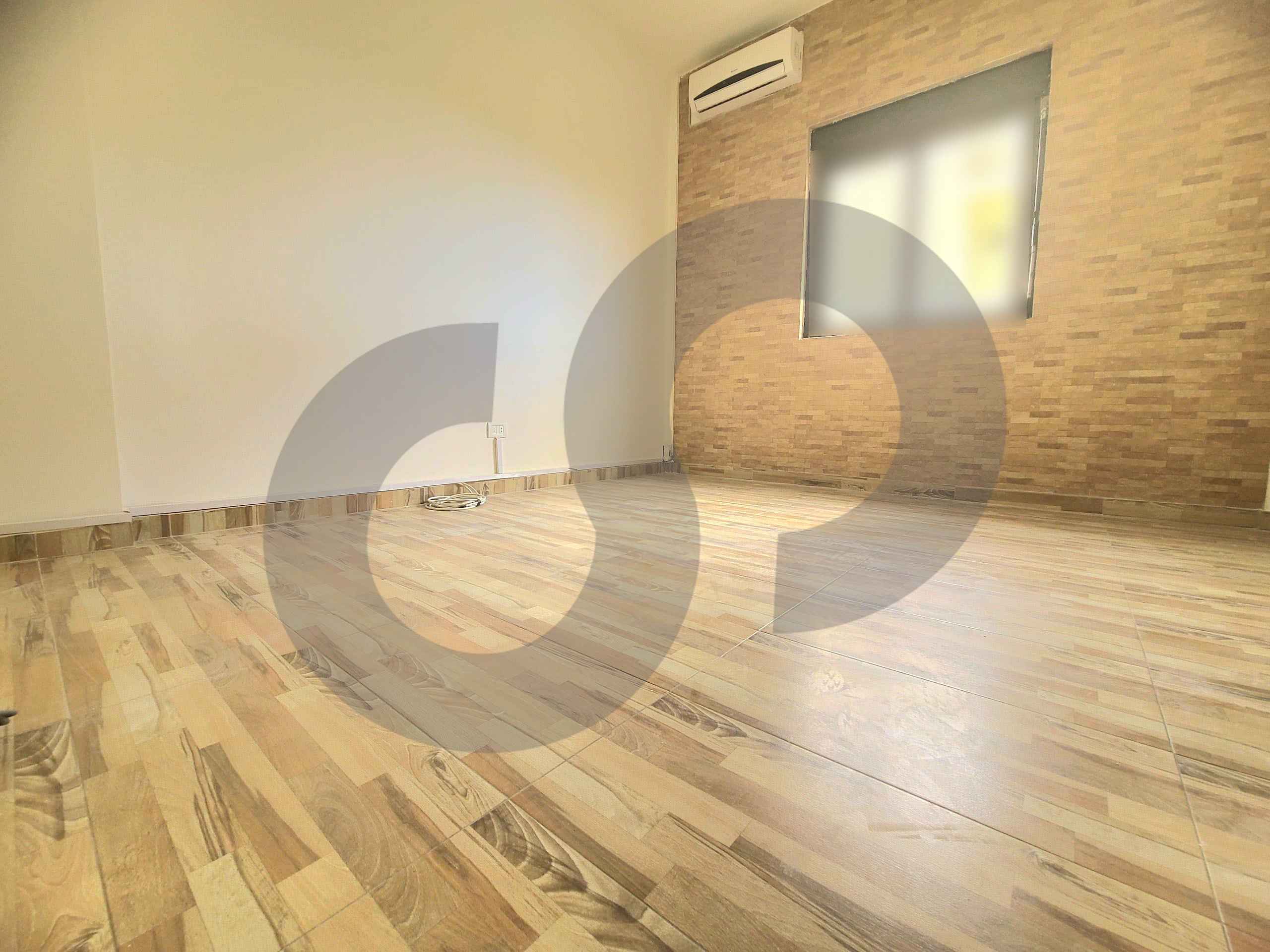 Fully decorated/ breathtaking panoramic views/prime location/BLAT,JBEIL — الصورة 3