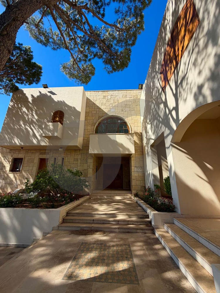 VILLA FOR SALE, LUXURY, CALM AREA, KOURA — الصورة 2