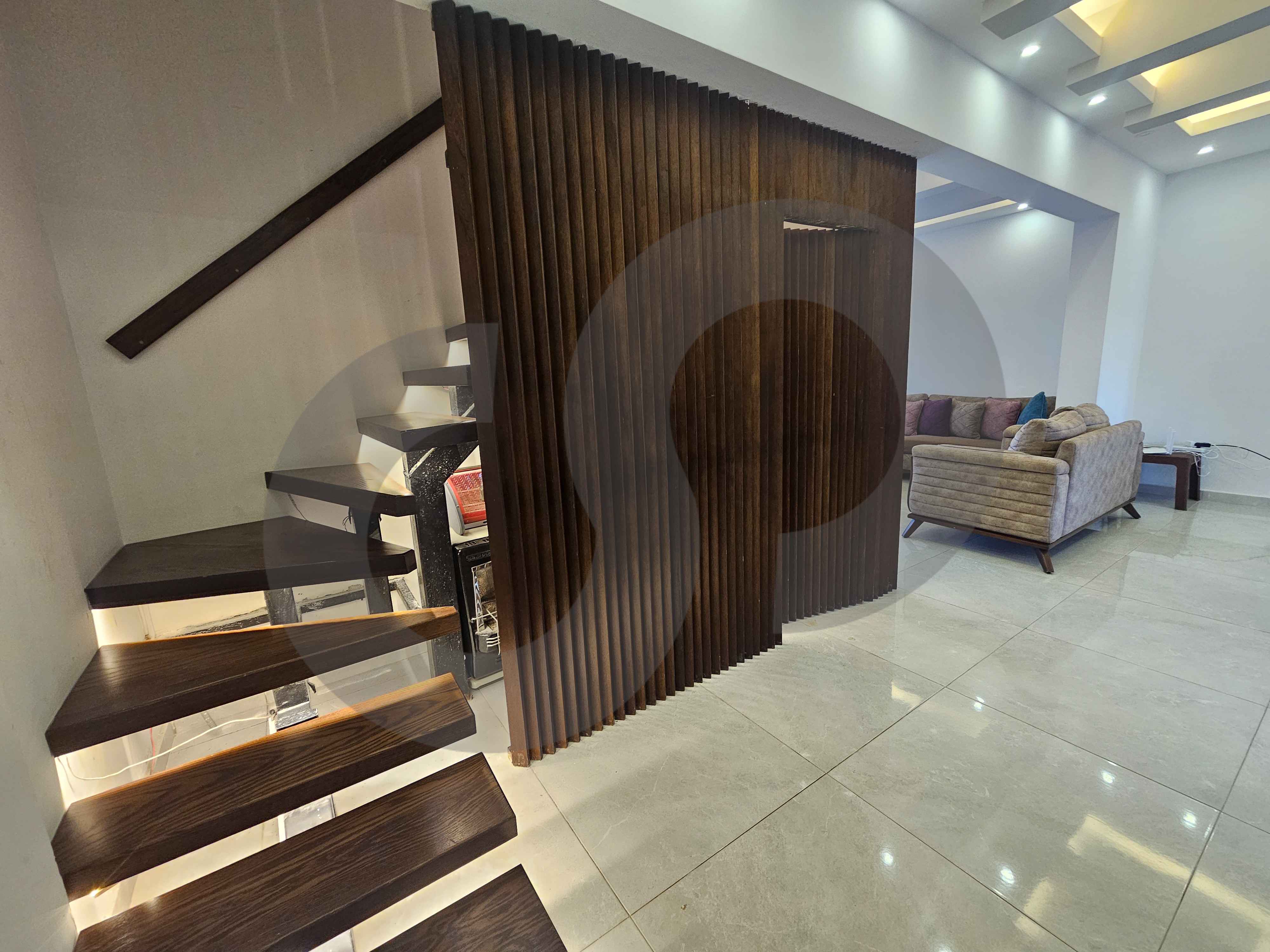 UNDERMARKET PRICE/DUPLEX/peaceful residential neighborhood/Majdlaya Zgharta — الصورة 2