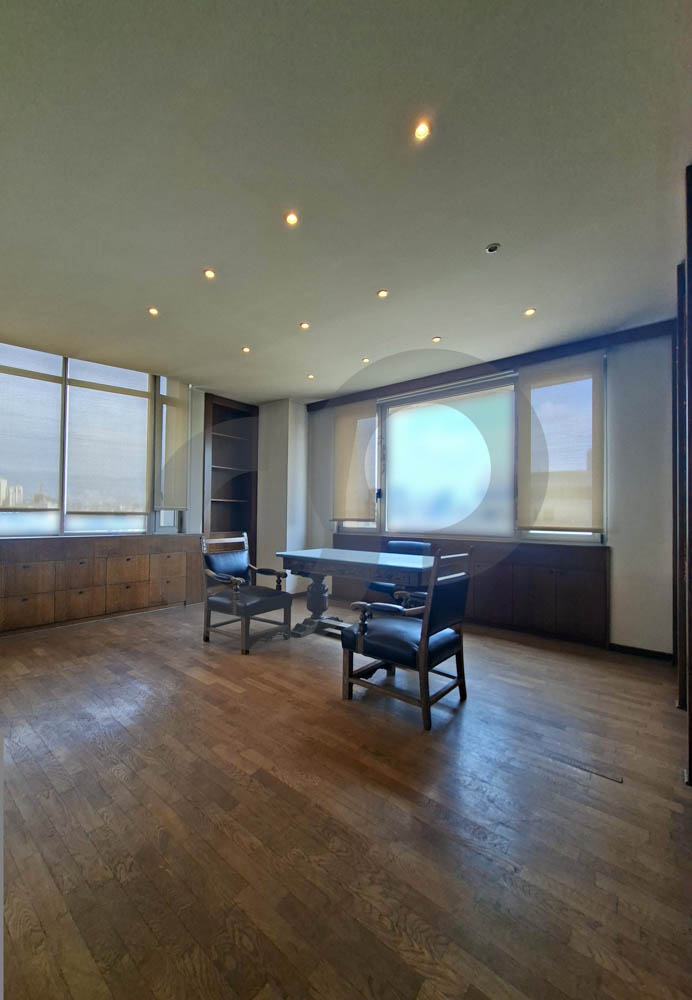 OFFICE FOR SALE / PRIME LOCATION / ADLIYEH-BEIRUT — الصورة 2