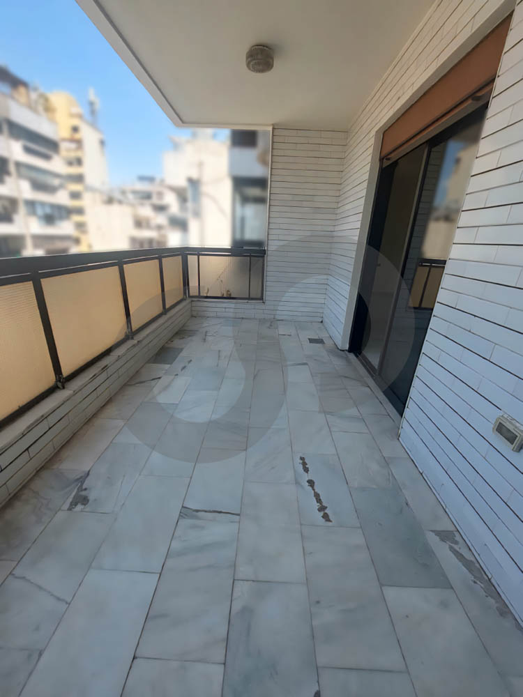 HIGH FLOOR/spacious apartment/main road/malla,beirut — photo 3