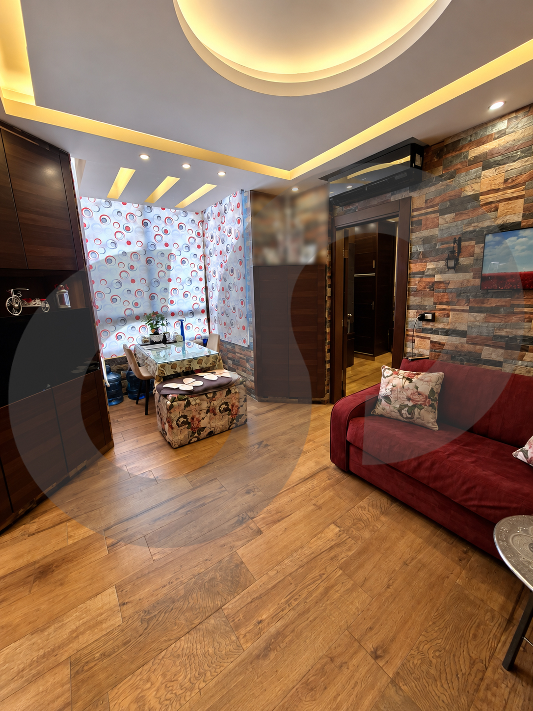 Fully furnished and fully renovated/Ras Beirut – Caracas /DEAL FOR INVESTORS — الصورة 2