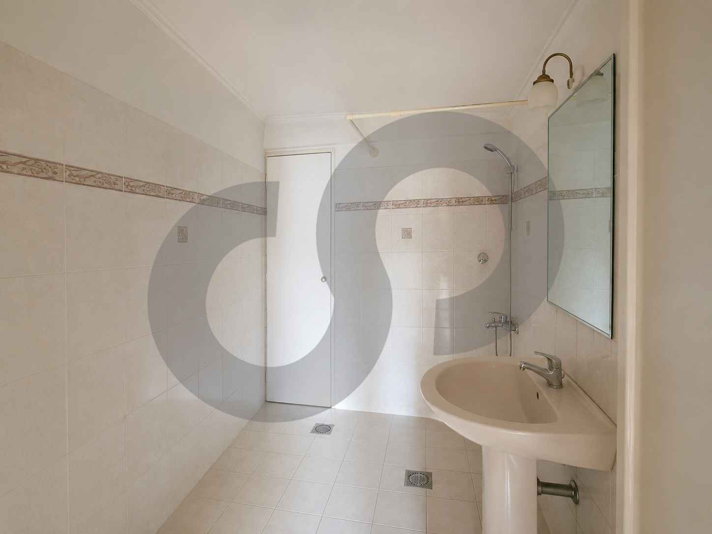 PRIME LOCATION/ easy access/main roads/Mansourieh,METN — الصورة 3
