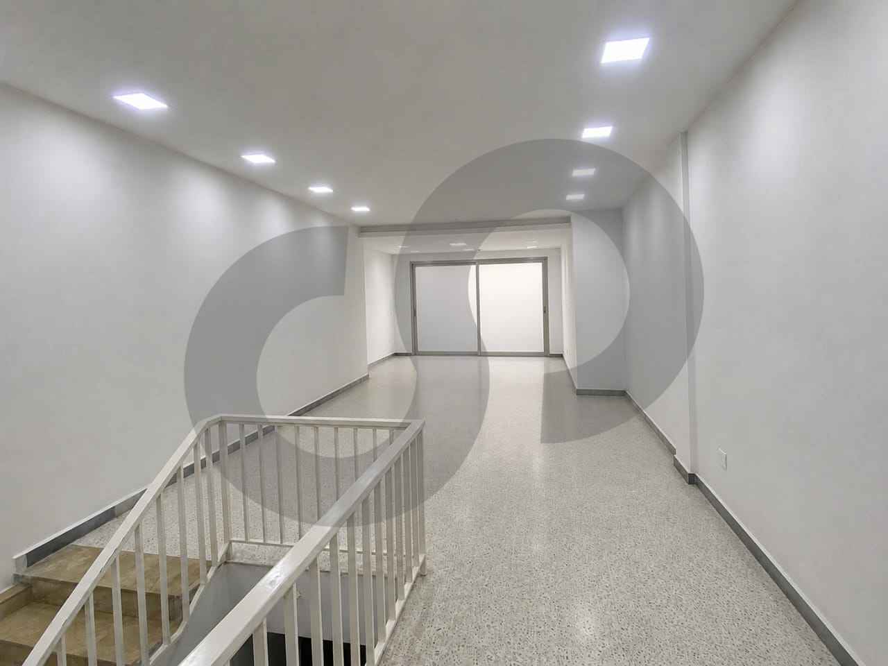 Premium commercial space /PRIME AND STRATEGIC LOCATION/Mansourieh,METN — photo 2