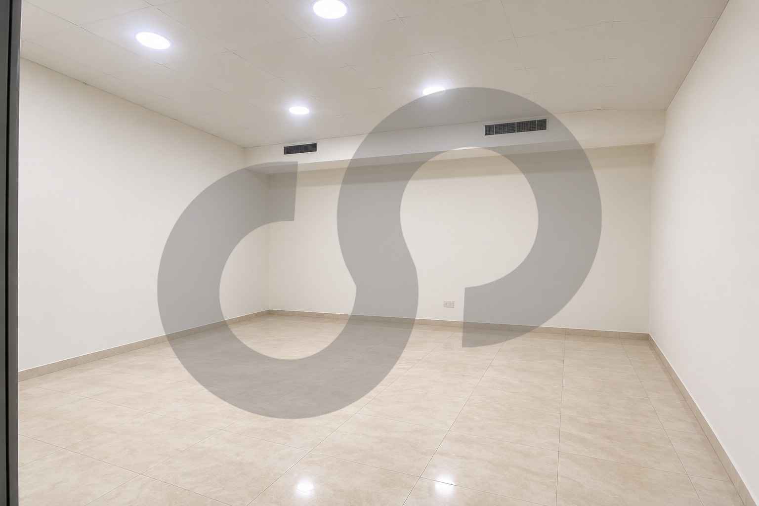 Premium commercial space /PRIME AND STRATEGIC LOCATION/Mansourieh,METN — photo 3