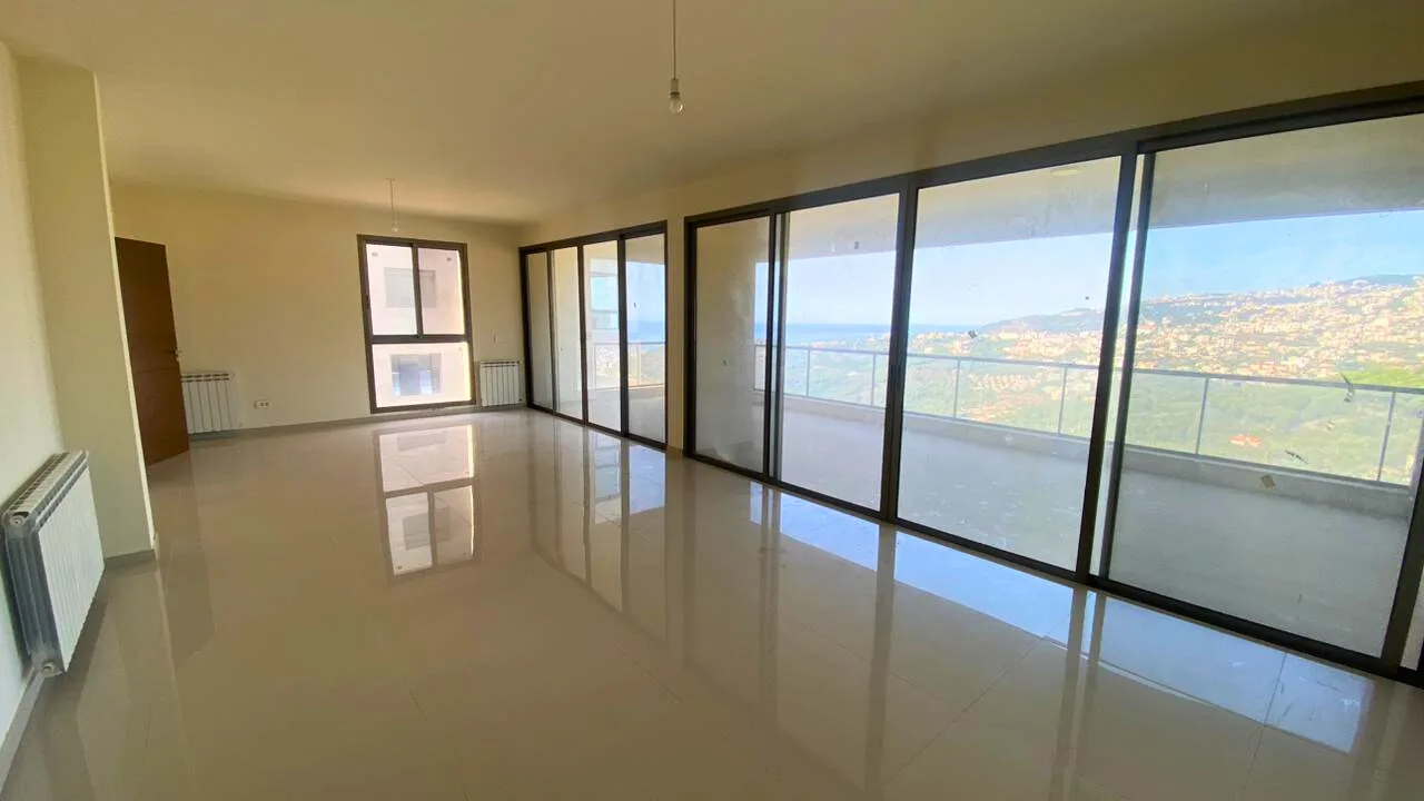 Apartment for Sale in Qornet El Hamra, Lebanon