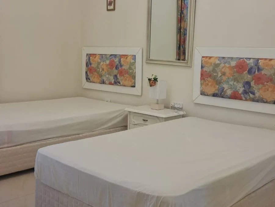 Apartment for Rent in Ramleh Al Bayda, Beirut, Lebanon — الصورة 9