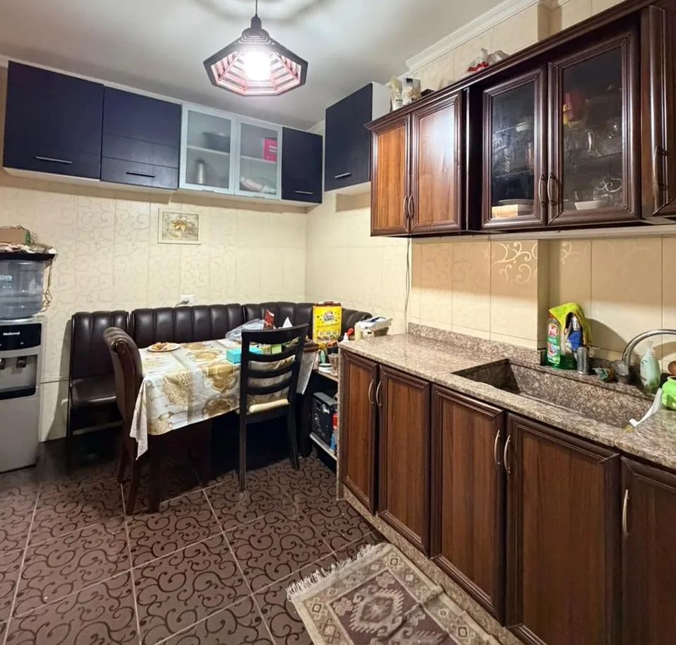 Apartment for Sale in Bourj Abi Haydar — الصورة 3