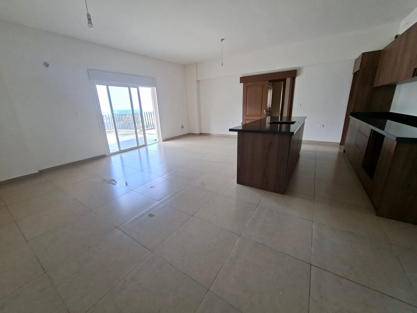 Apartment for Sale in Nahr Ibrahim — الصورة 3