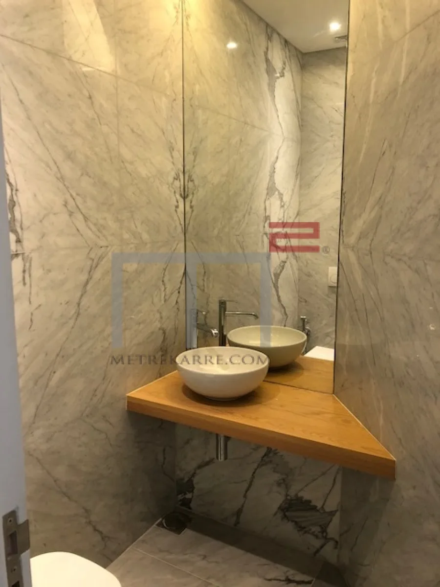 Apartment for Sale in Ras Beirut — الصورة 4