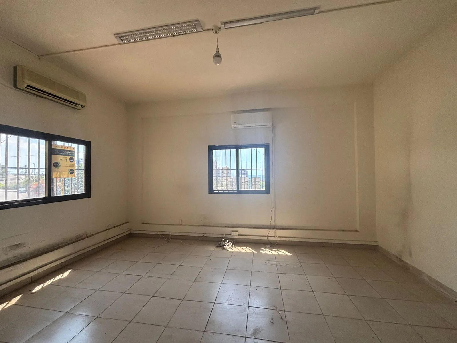Building for Sale in Dbayeh — الصورة 4