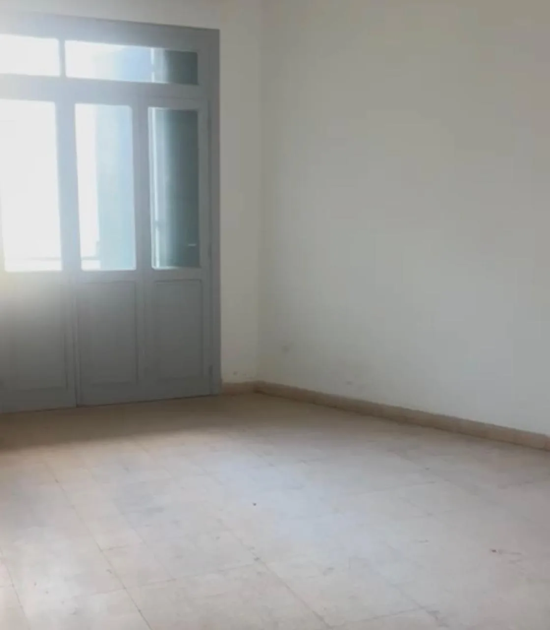 Office for rent in Badaro — الصورة 2