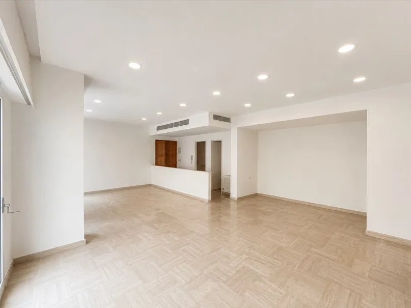 Office for Rent  in Achrafieh — الصورة 2