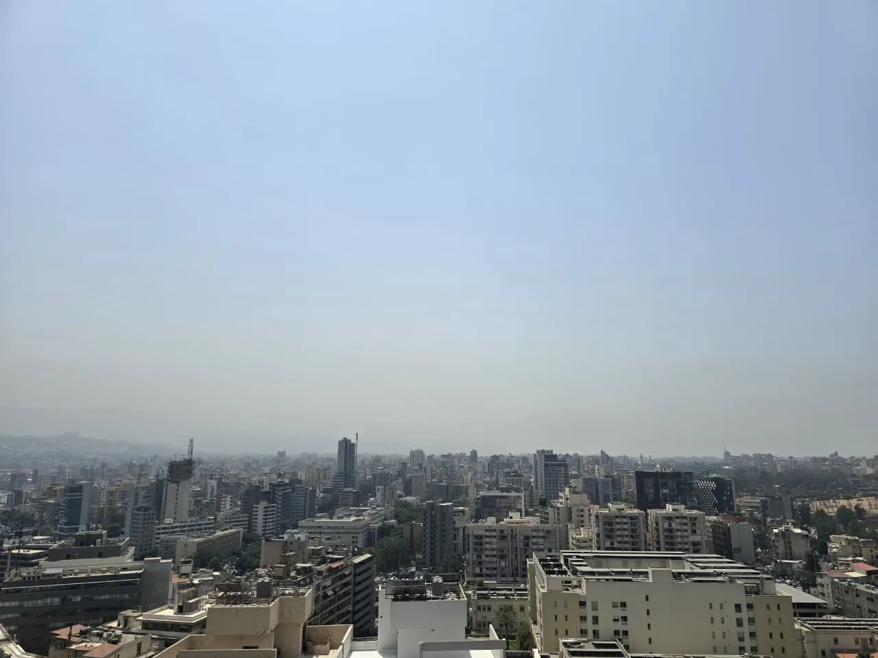 Apartment for Sale in Hotel Dieu, Beirut, Lebanon — الصورة 3