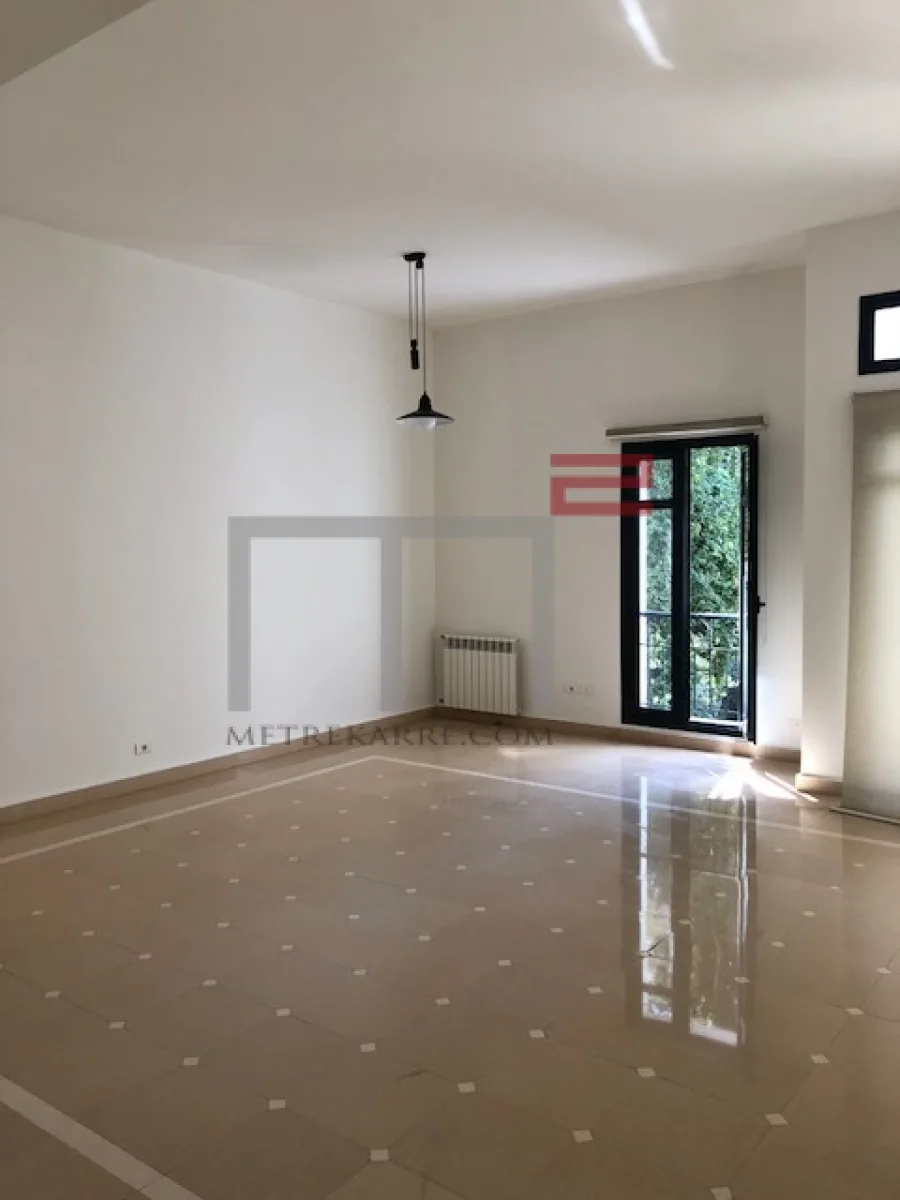 Apartment for Sale in Gemmayze — الصورة 4