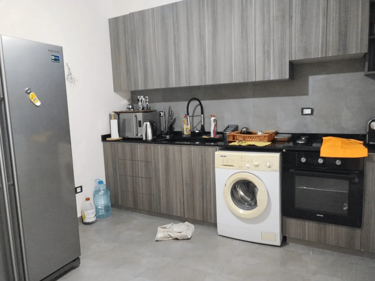 Apartment for Sale in Ballouneh, Lebanon — الصورة 7