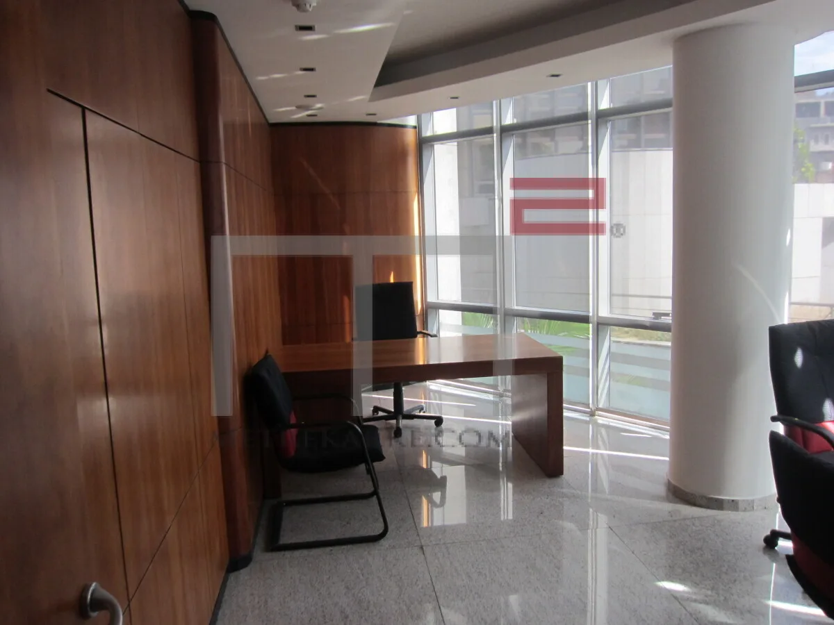 Office for Rent in Achrafieh — الصورة 2