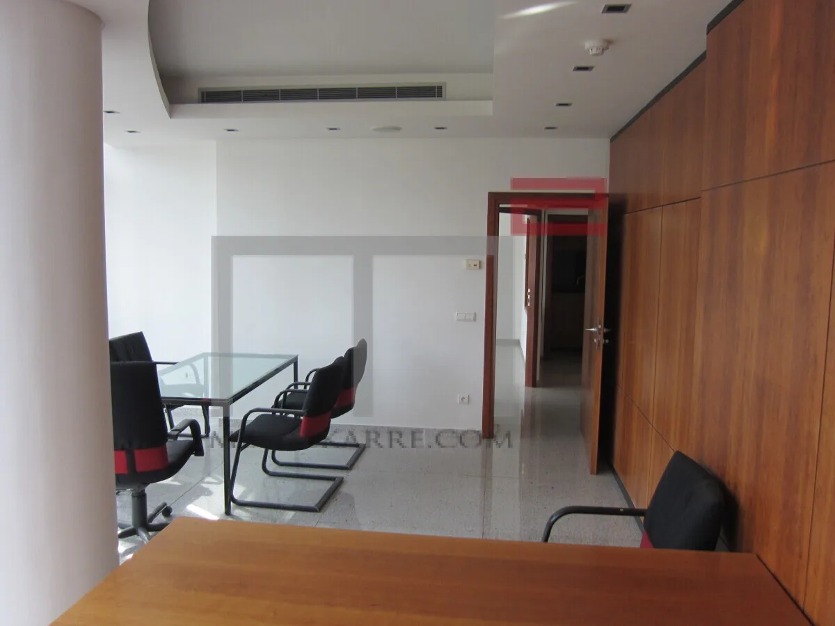 Office for Rent in Achrafieh — الصورة 3