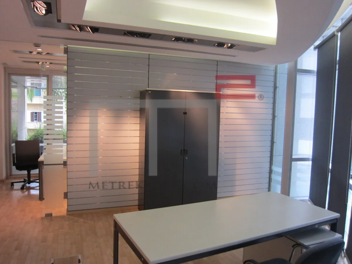 Office for Rent in Achrafieh — الصورة 4