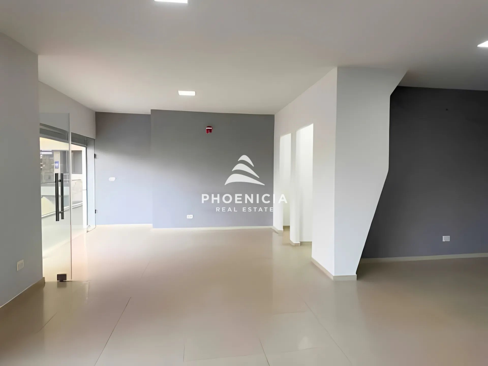 Shop for sale in Amchit Main Rd، Aamchit, Lebanon — الصورة 2