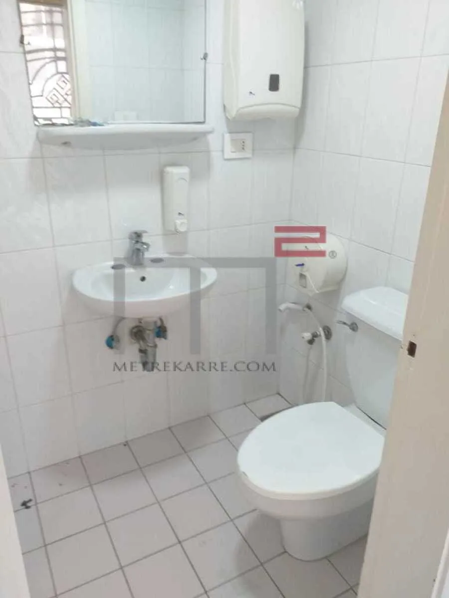 Office for Rent in Downtown — الصورة 3