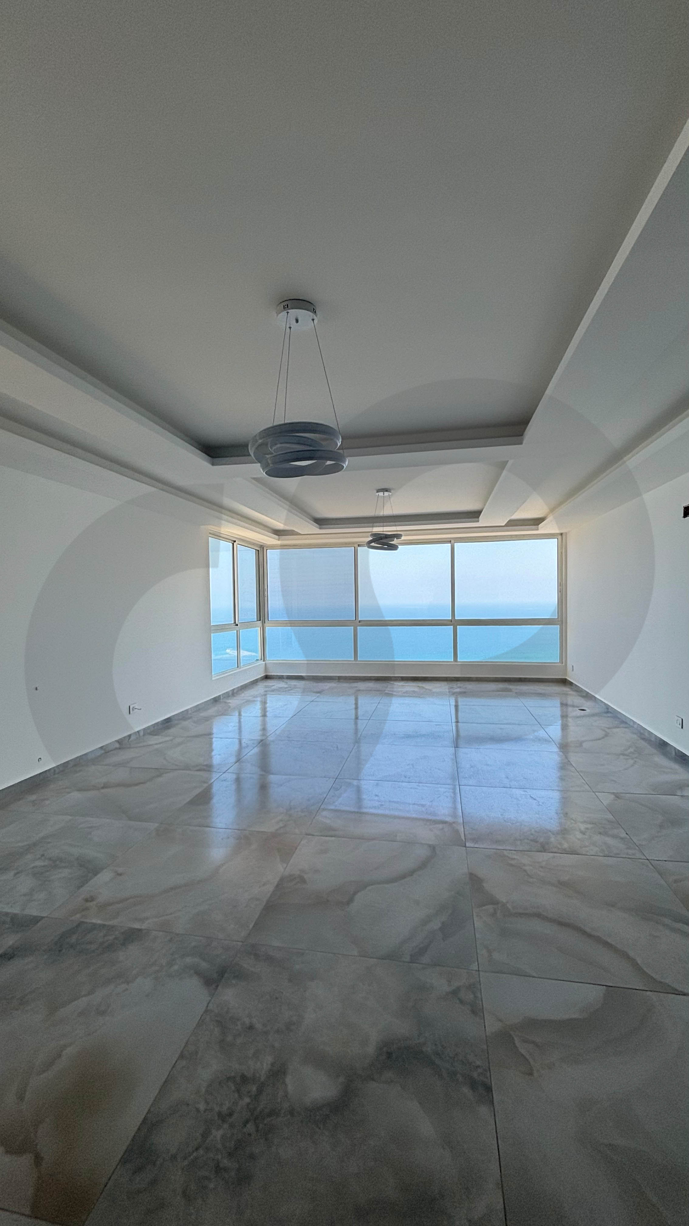 Prime Location/Panoramic Sea View /Elegant Triplex/BALAMAND-KOURA — الصورة 3