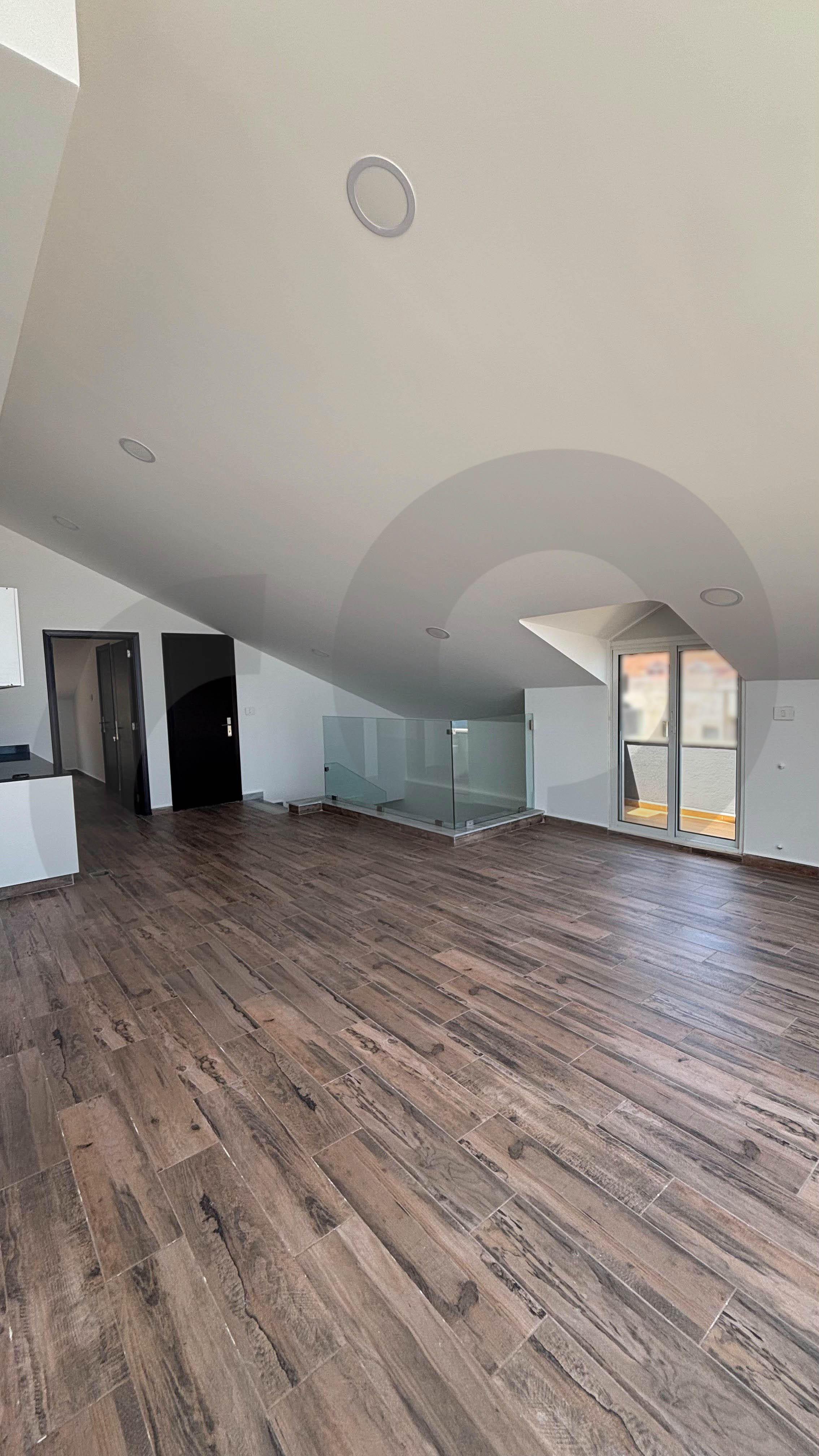 Prime Location/Panoramic Sea View /Elegant Triplex/BALAMAND-KOURA — الصورة 2
