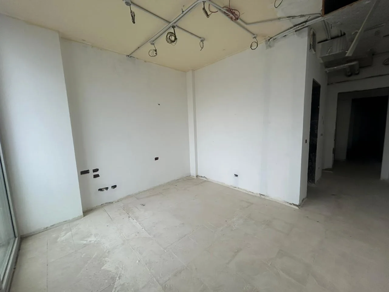 Office for rent in Downtown — الصورة 4