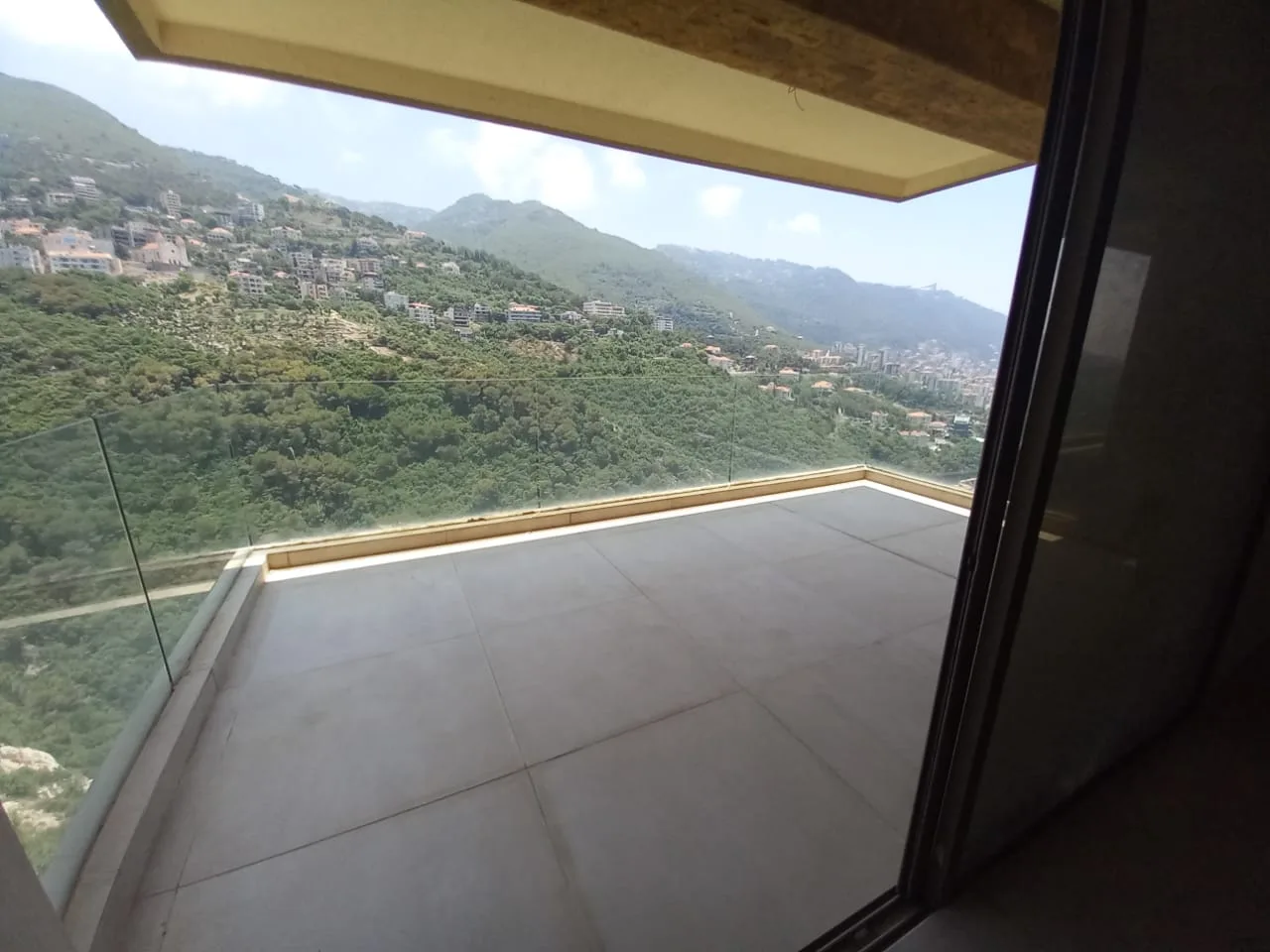Duplex for Sale in Kfar Hbab, Lebanon — الصورة 9