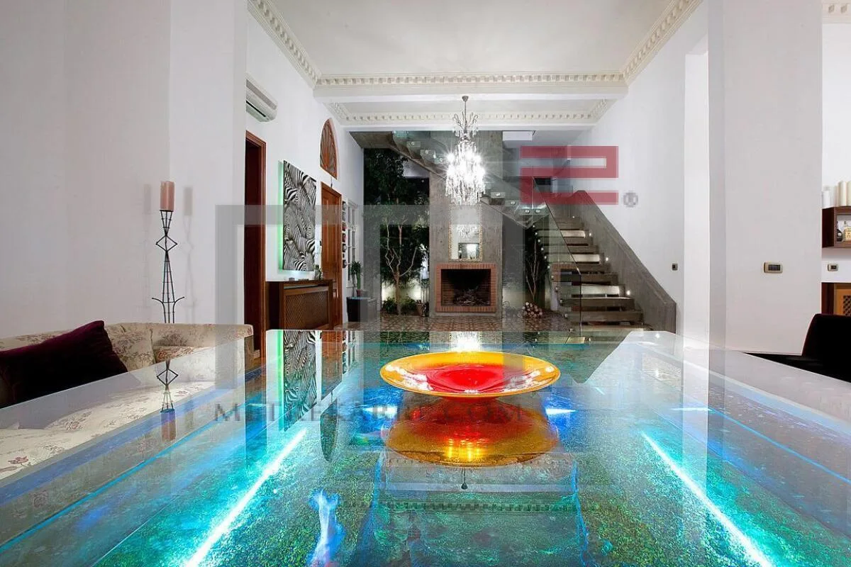 Villa for Sale in Achrafieh — الصورة 3