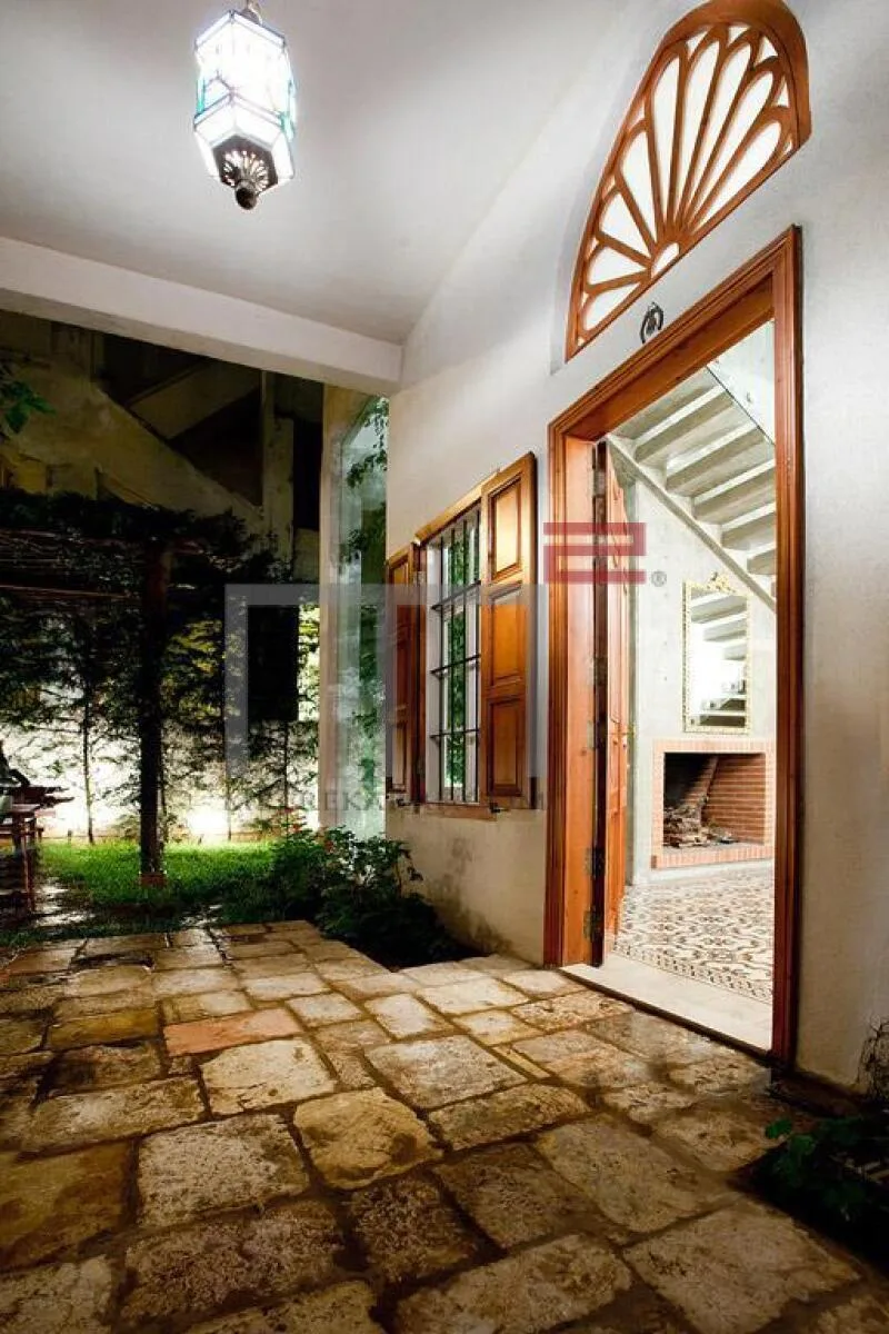 Property for Rent in Achrafieh — الصورة 2