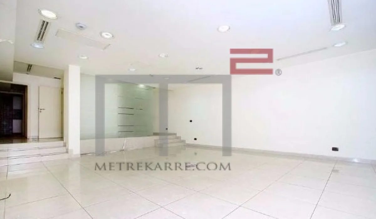 Office for Rent in Downtown — photo 1