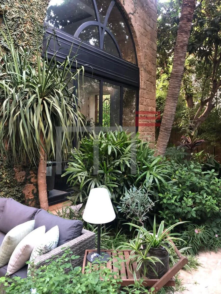 Villa for Sale in Achrafieh — الصورة 2