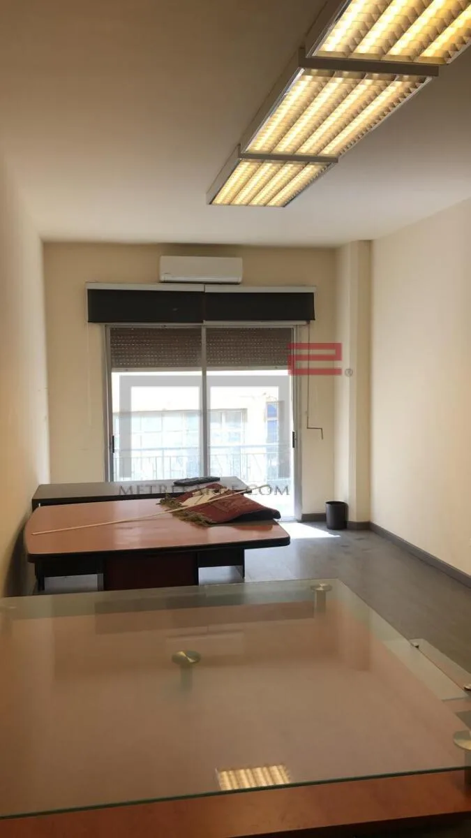Office for Rent in Gemmayze — الصورة 3