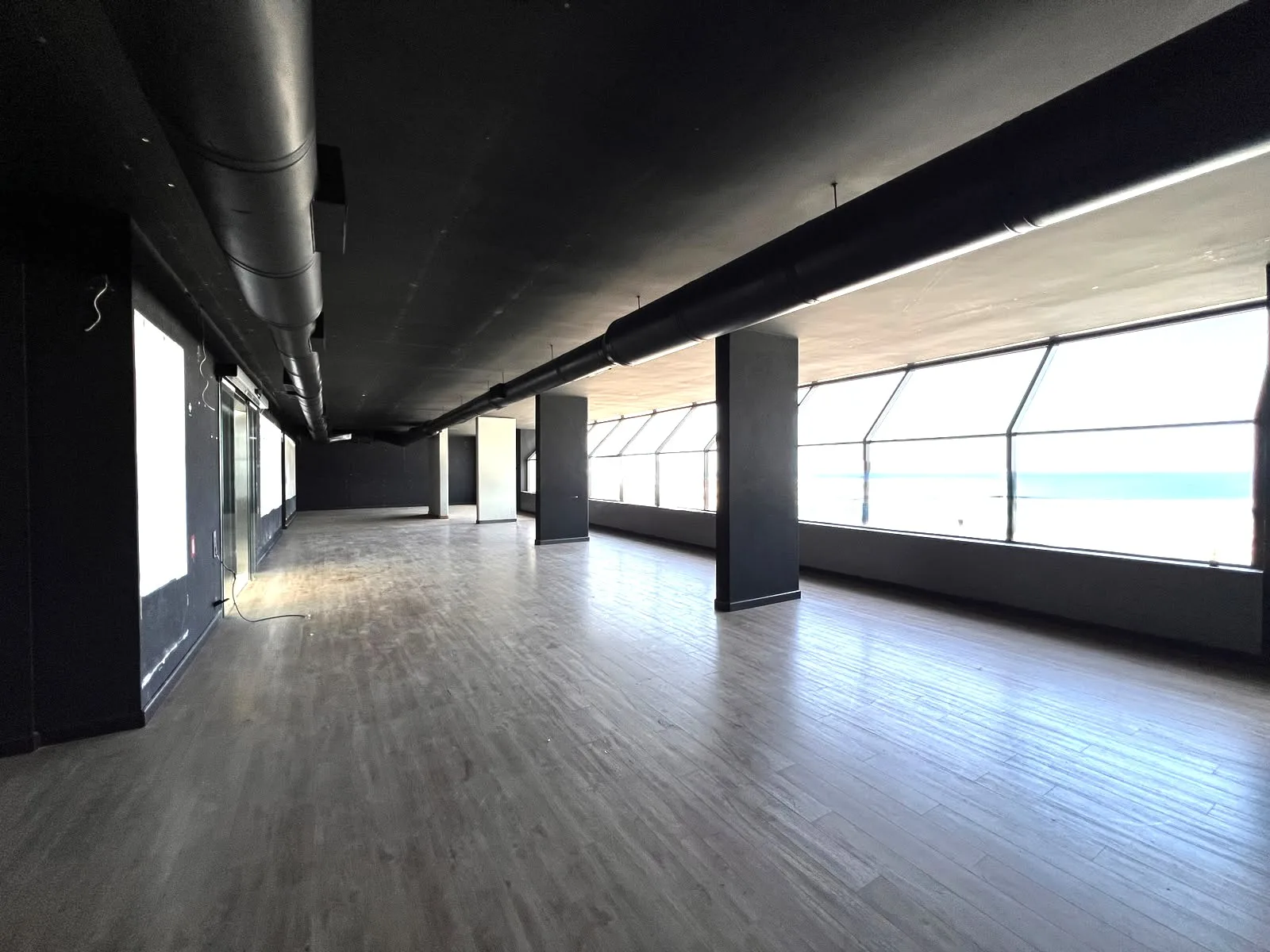 Office for rent in Gemmayzeh — الصورة 2