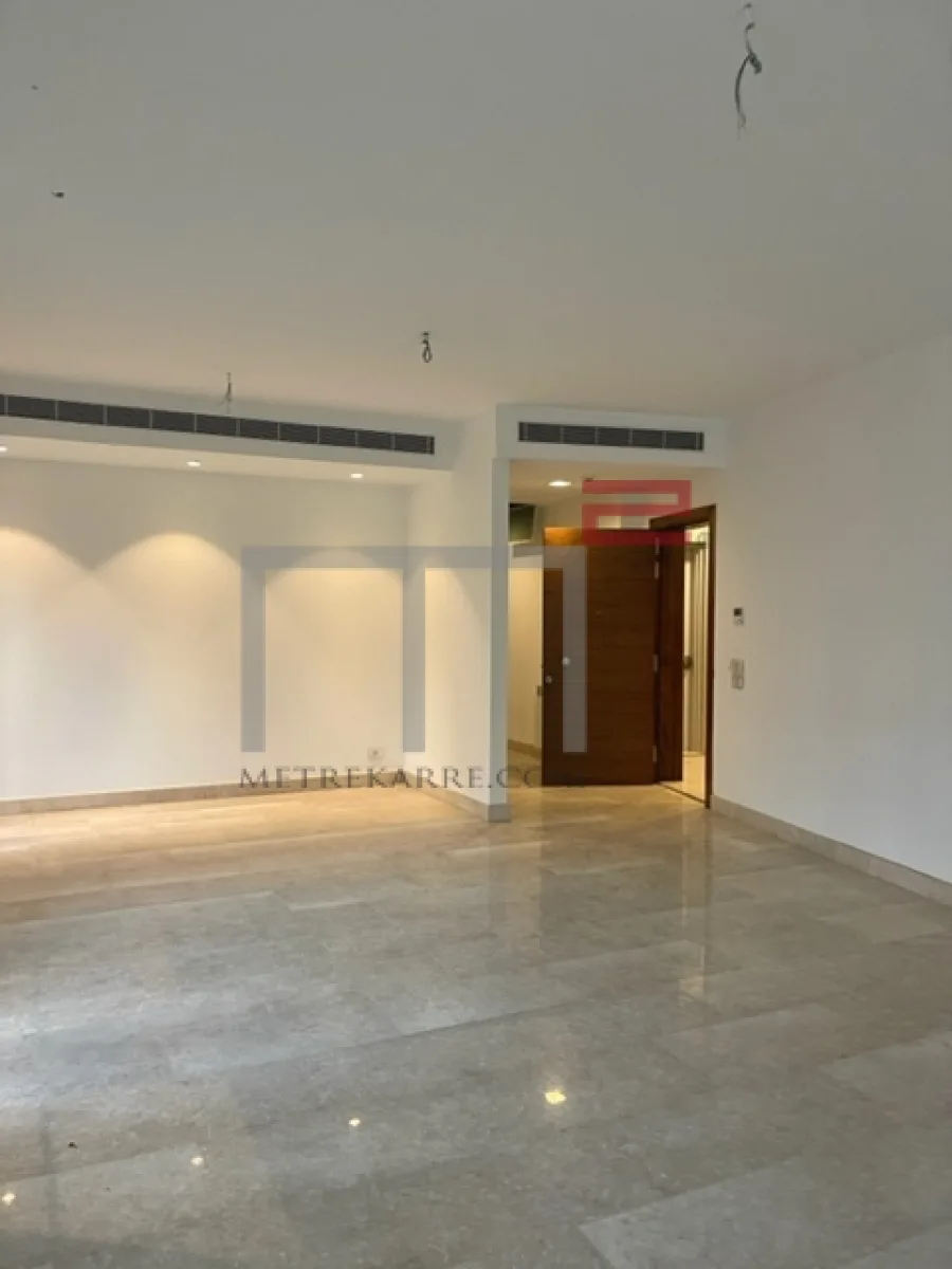 Apartment for Sale in Furn El Hayek — الصورة 2